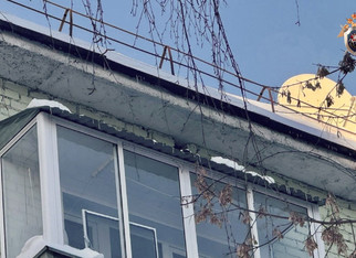 В Кирове директору УК предъявили обвинение после падения снега на ребенка