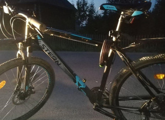 В Опаринском районе неизвестный сбил велосипедиста и скрылся