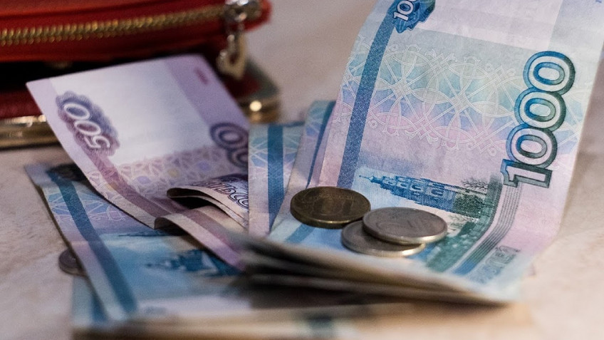 В Кирове одно из предприятий задолжало работнику зарплату на сумму более 123 тысяч