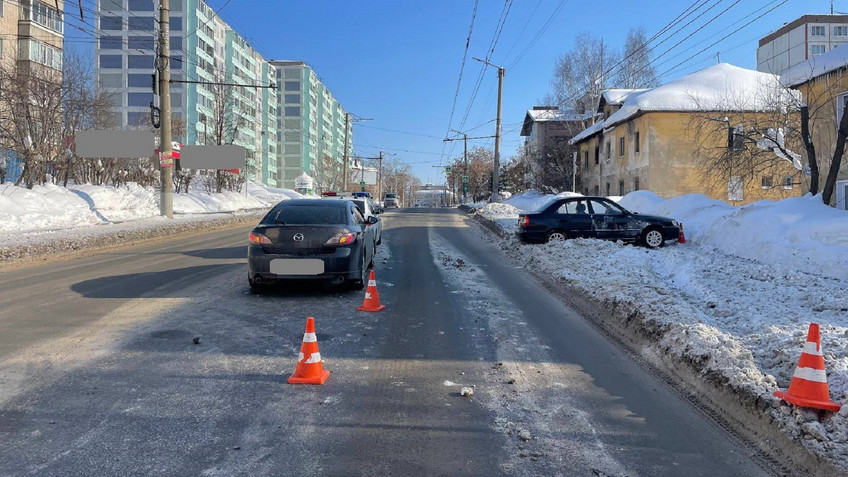 В Кирове водитель Hyundai сбил на тротуаре пенсионерку