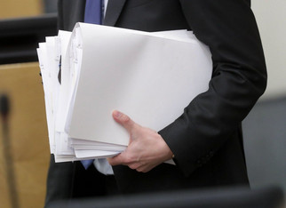 Экс-сотрудницу кировского Минстроя супруг подвёл с декларацией