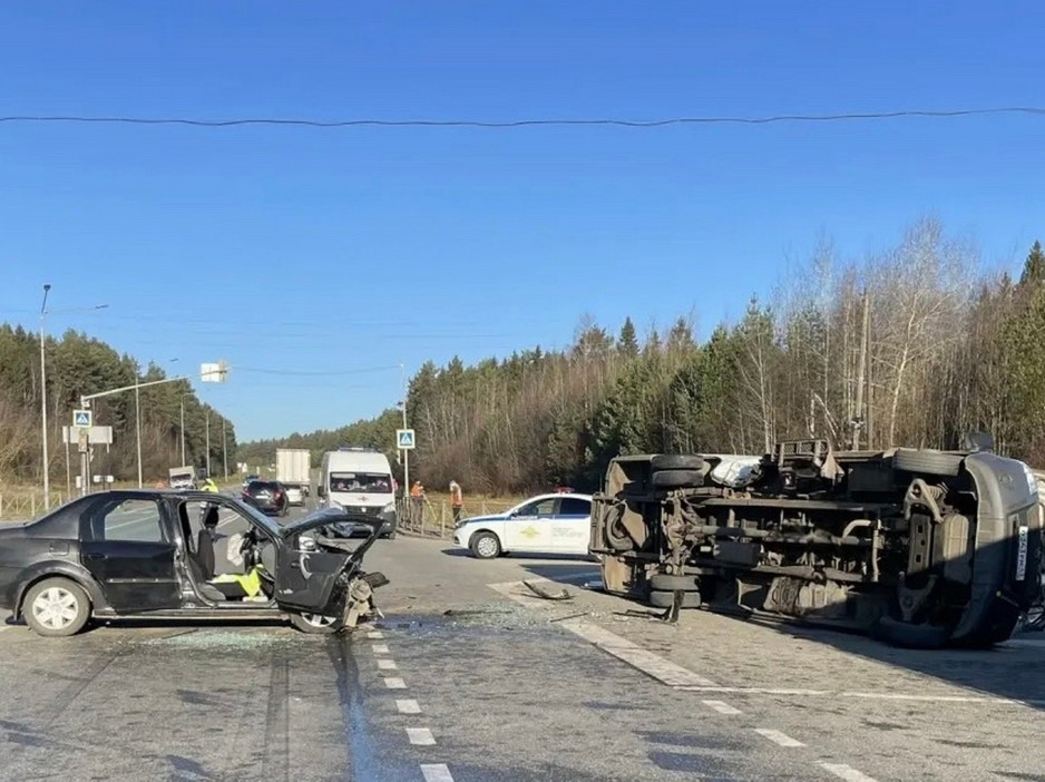 Два человека погибли и восемь пострадали в ДТП в Слободском районе