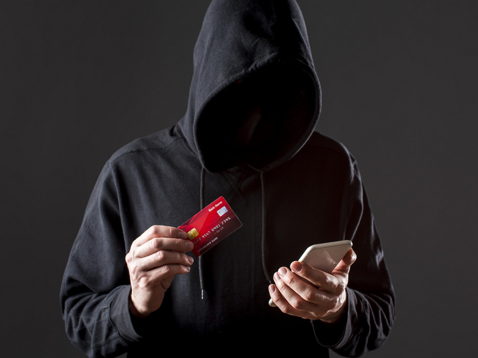 Мошенники ищут жертв от имени областного минобразования