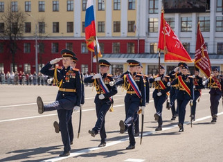 В Кирове прошел юбилейный парад юнармейцев