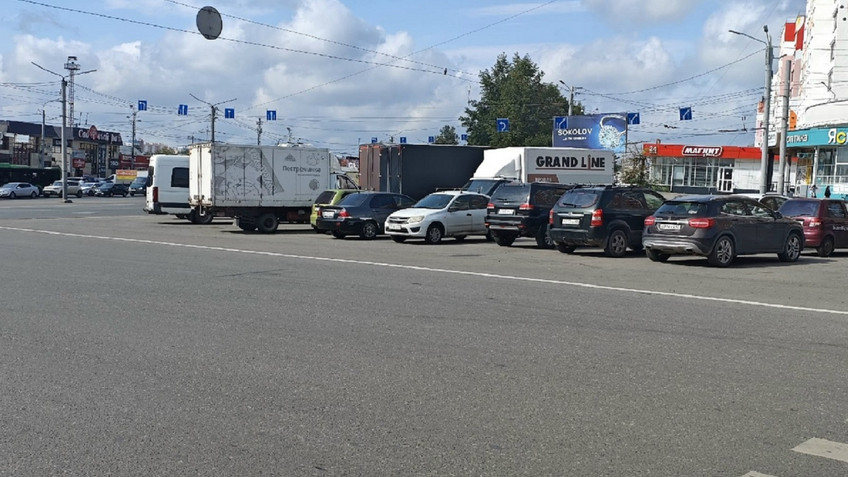 Новую разметку на Комсомольской площади дополнят ограждениями