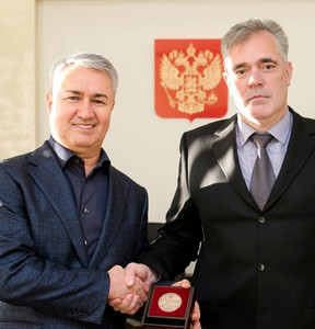 Рахим Азимов награжден памятной медалью «75 лет Победы»