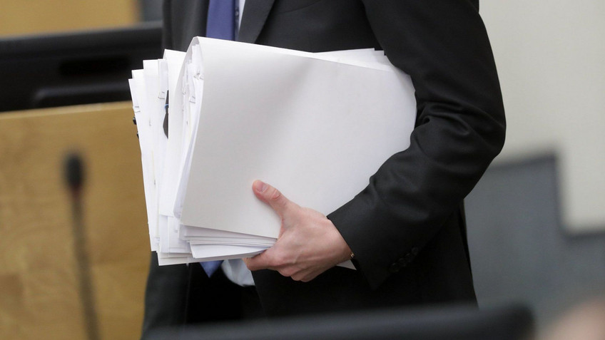 Экс-сотрудницу кировского Минстроя супруг подвёл с декларацией