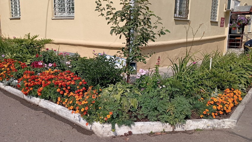Филиал «КЧХК» поддержал смотр-конкурс «С любовью к городу»