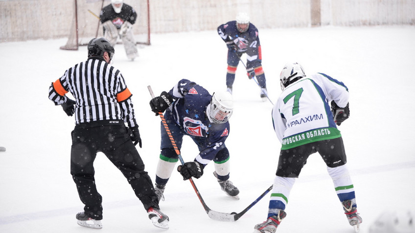 «Уралхим» провел любительский хоккейный турнир в Кирово-Чепецке