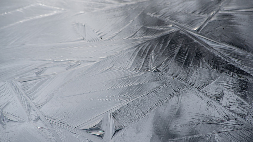 В МЧС назвали безопасную толщину льда