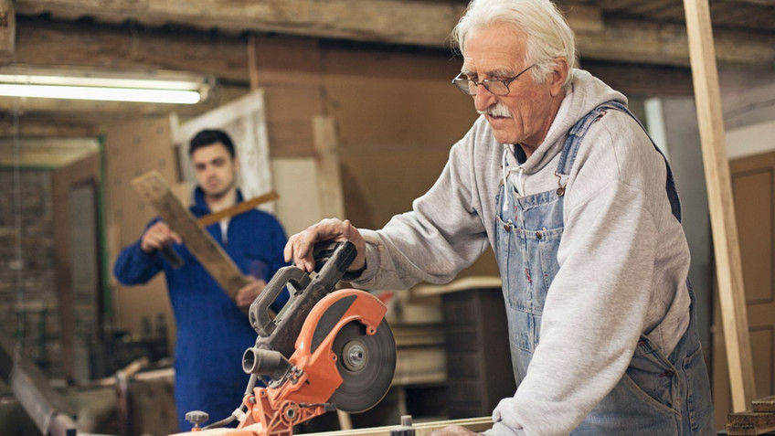 В Совфеде предложили стимулировать россиян работать на пенсии